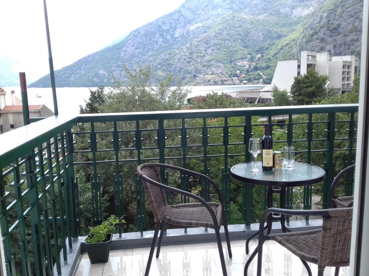 Apartmani Mozaici Risan Kültér fotó