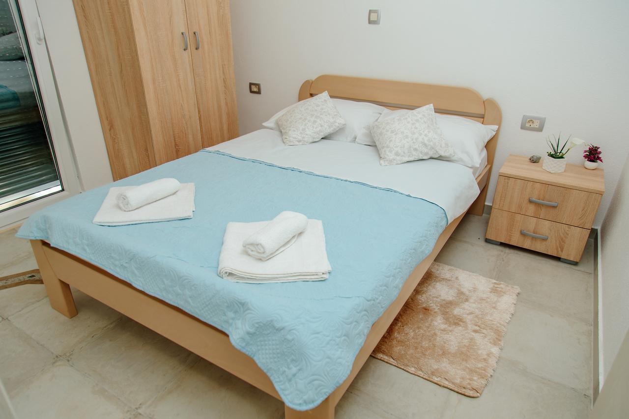 Apartmani Mozaici Risan Kültér fotó