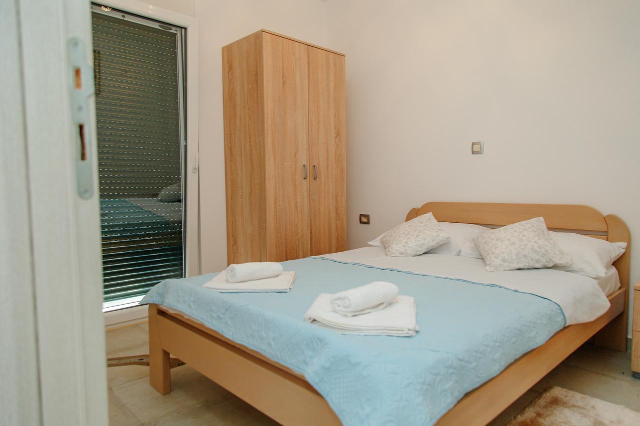 Apartmani Mozaici Risan Kültér fotó
